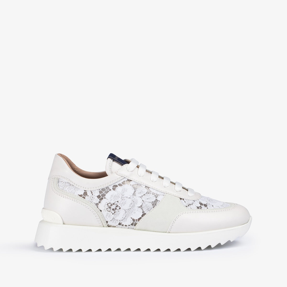 CLAIRE RUNNING | LE SILLA 